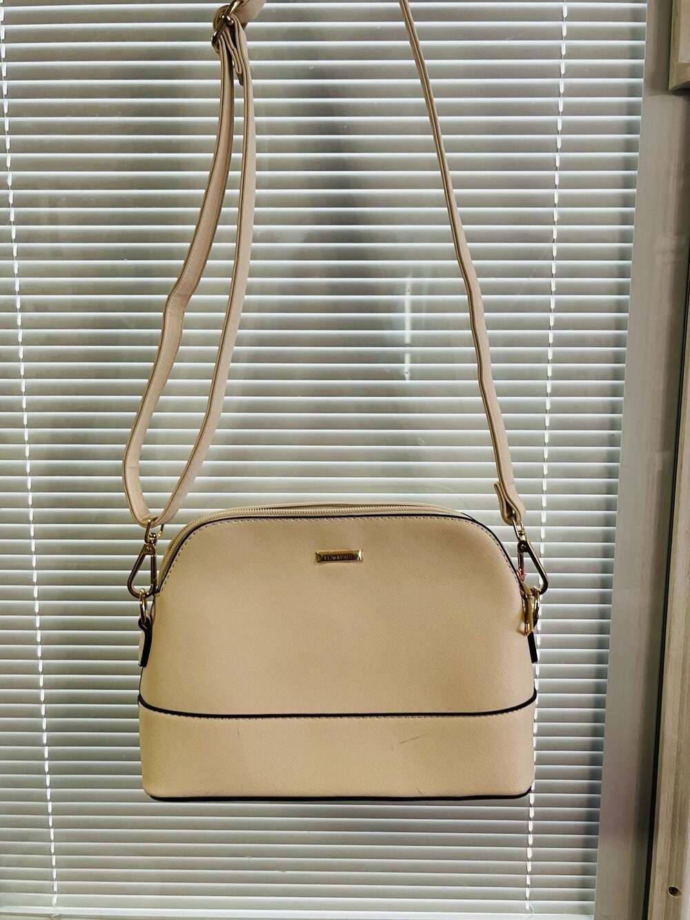 Elim & Paul Cream Dome Crossbody Bag